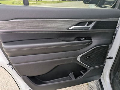 2024 Jeep Wagoneer Series II 4x2
