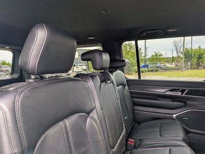 2024 Jeep Wagoneer Series II 4x2