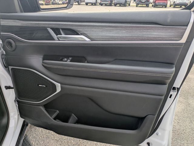 2024 Jeep Wagoneer Series II 4x2
