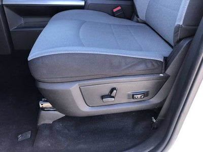 2023 RAM 1500 Classic SLT Crew Cab 4x4 5'7' Box