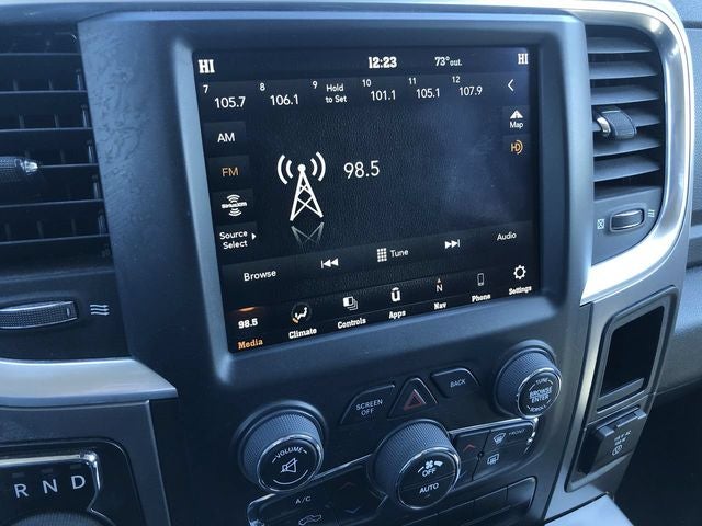 2023 RAM 1500 Classic SLT Crew Cab 4x4 5'7' Box