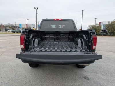 2024 RAM 1500 Classic Warlock Crew Cab 4x4 5'7' Box