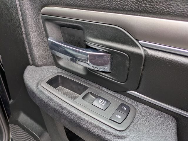 2024 RAM 1500 Classic Warlock Crew Cab 4x4 5'7' Box