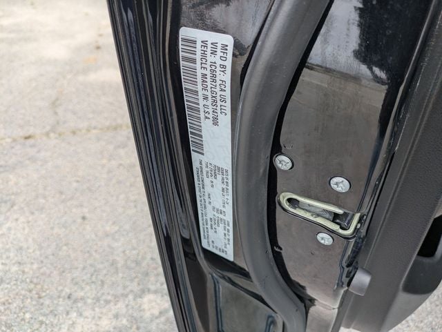 2024 RAM 1500 Classic Warlock Crew Cab 4x4 5'7' Box