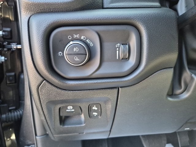 2027 RAM Ram 1500 RAM 1500 BIG HORN CREW CAB 4X2 5'7' BOX