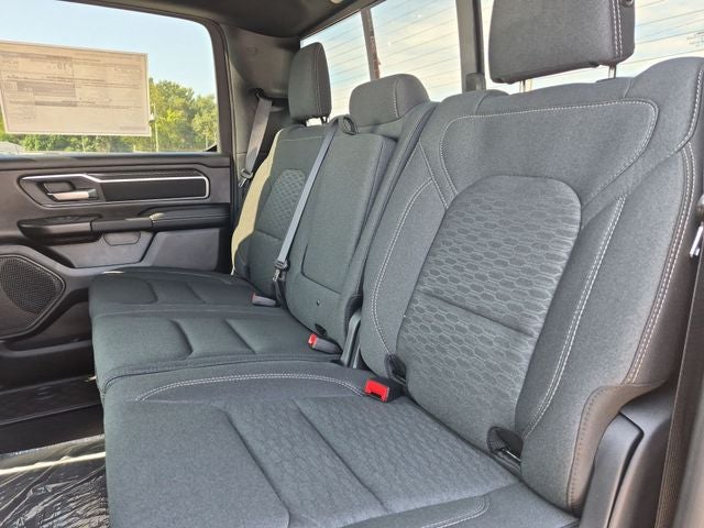 2027 RAM Ram 1500 RAM 1500 LONE STAR CREW CAB 4X2 5'7' BOX