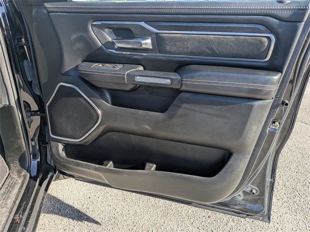 2024 RAM 1500 Laramie Crew Cab 4x2 5'7' Box