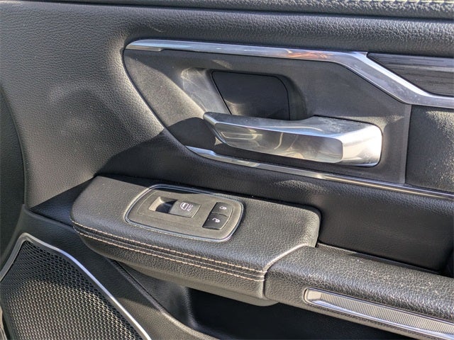 2024 RAM 1500 Laramie Crew Cab 4x2 5'7' Box