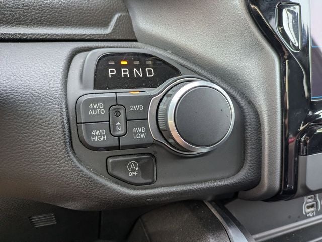 2025 RAM 1500 Big Horn Crew Cab 4x4 5'7' Box