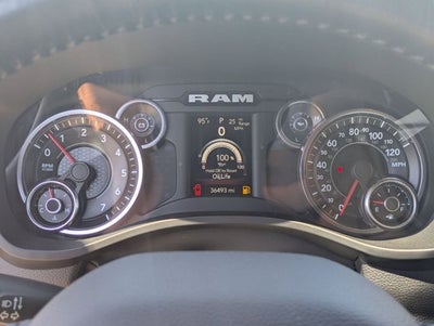 2022 RAM 1500 Big Horn Crew Cab 4x4 5'7' Box