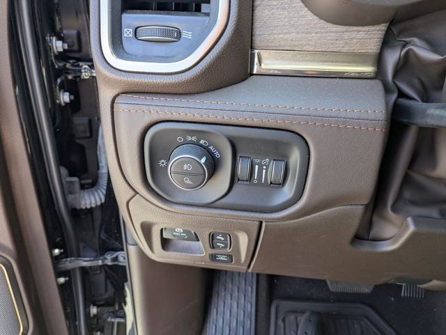 2025 RAM 1500 Limited Longhorn Crew Cab 4x4 5'7' Box