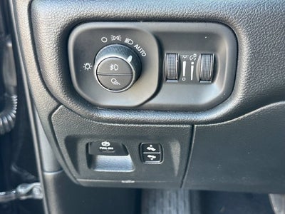 2025 RAM 1500 Laramie Crew Cab 4x4 5'7' Box