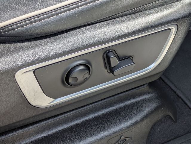 2025 RAM 1500 Laramie Crew Cab 4x4 5'7' Box