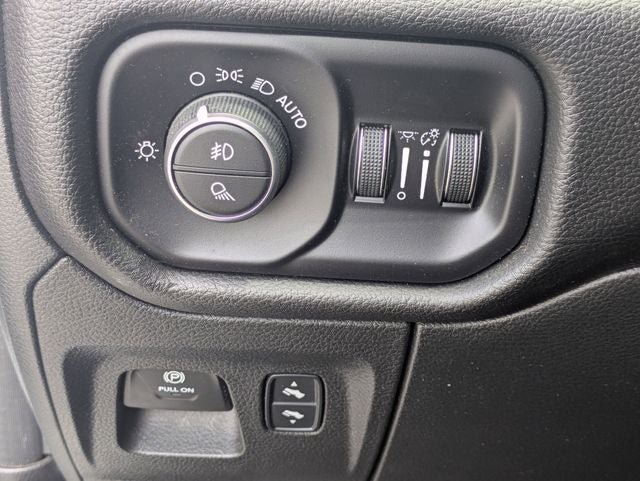 2025 RAM 1500 Rebel Crew Cab 4x4 5'7' Box