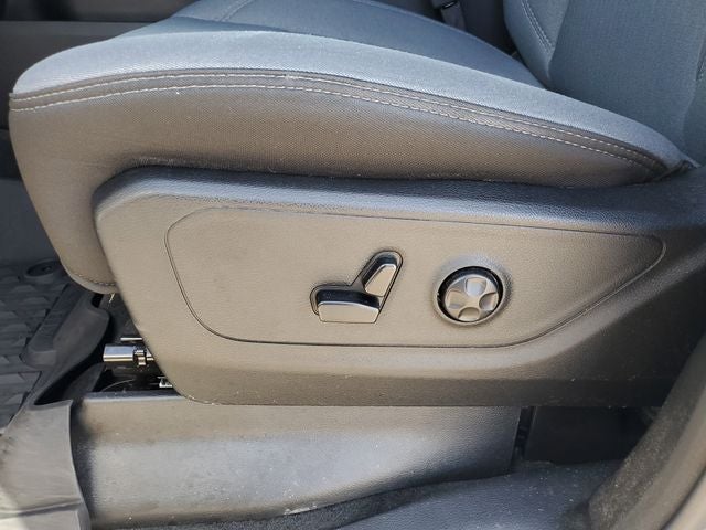 2021 RAM 1500 Big Horn Crew Cab 4x4 6'4' Box