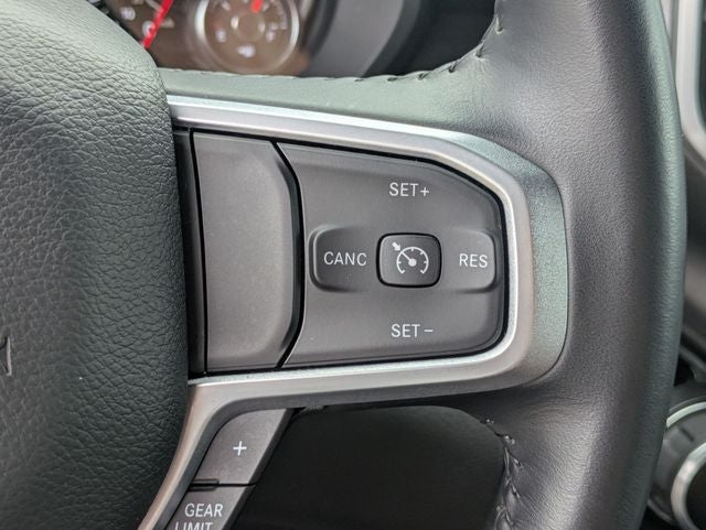 2023 RAM 1500 Big Horn Crew Cab 4x4 6'4' Box