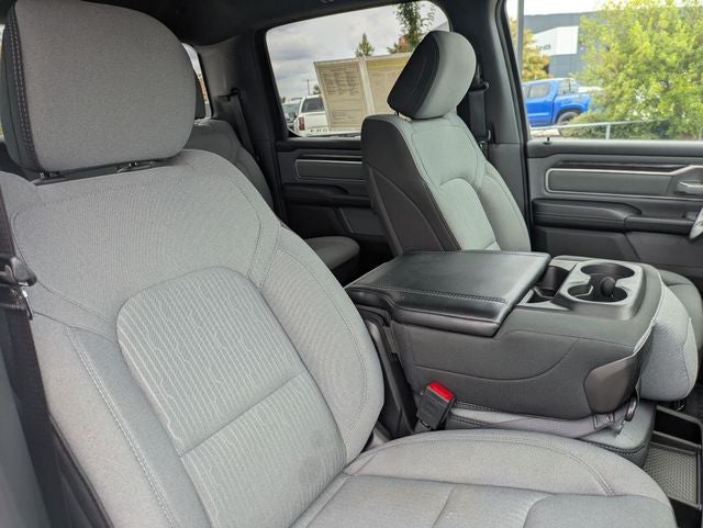 2023 RAM 1500 Big Horn Crew Cab 4x4 6'4' Box