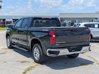 2023 Chevrolet Silverado 1500 4WD Crew Cab Short Bed LT with 2FL