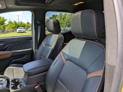 2023 GMC Canyon 4WD Crew Cab Short Box AT4