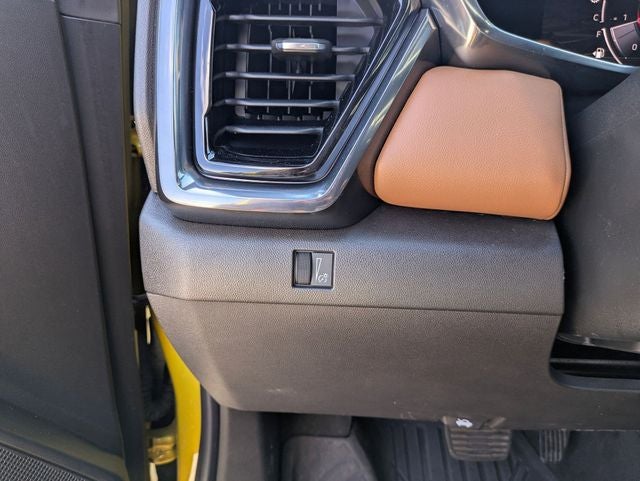 2023 GMC Canyon 4WD Crew Cab Short Box AT4