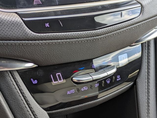 2022 Cadillac XT5 AWD Sport