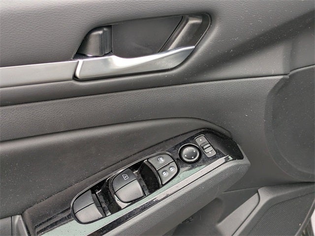 2025 Nissan Altima SR AWD