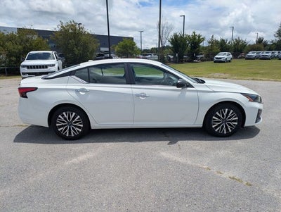 2025 Nissan Altima SV FWD