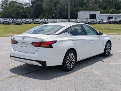 2025 Nissan Altima SV FWD