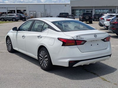 2025 Nissan Altima SV FWD