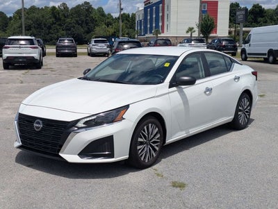 2025 Nissan Altima SV FWD