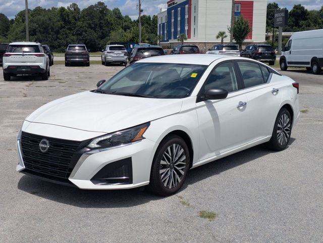 2025 Nissan Altima SV FWD
