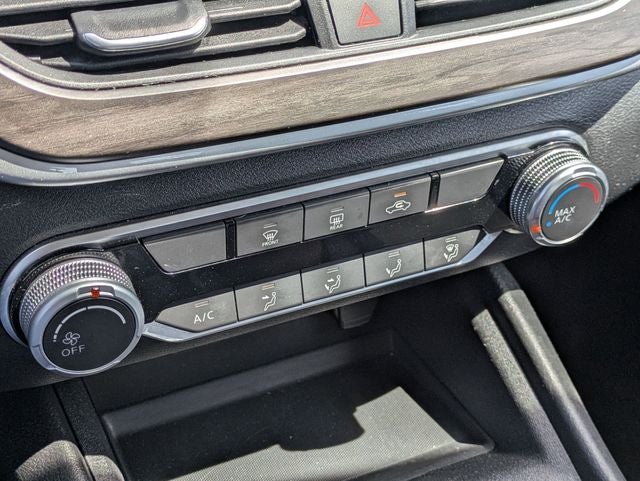 2025 Nissan Altima SV FWD