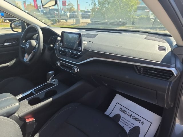 2025 Nissan Altima SV FWD