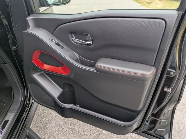 2023 Nissan Frontier Crew Cab PRO-4X 4x4