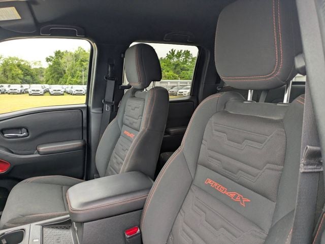 2023 Nissan Frontier Crew Cab PRO-4X 4x4