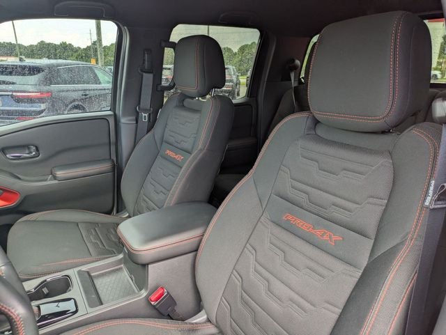 2025 Nissan Frontier Crew Cab PRO-4X 4x4