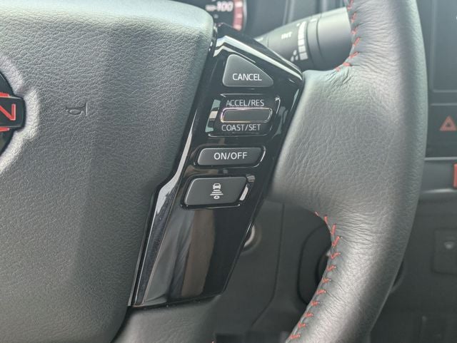 2025 Nissan Frontier Crew Cab PRO-4X 4x4