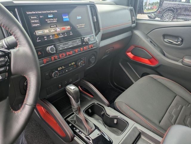 2025 Nissan Frontier Crew Cab PRO-4X 4x4