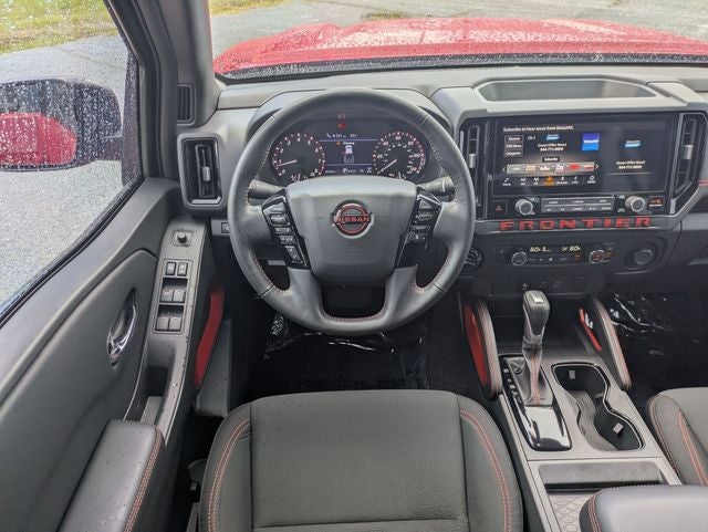 2025 Nissan Frontier Crew Cab PRO-4X 4x4
