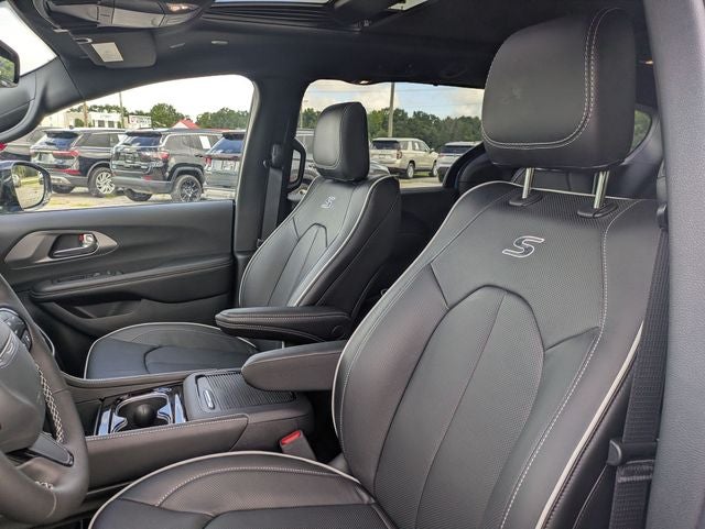 2027 Chrysler Pacifica PACIFICA LIMITED