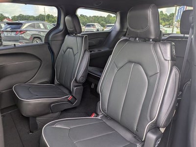 2027 Chrysler Pacifica PACIFICA LIMITED