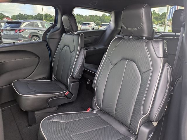 2027 Chrysler Pacifica PACIFICA LIMITED