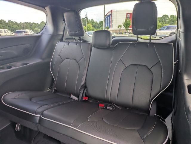2027 Chrysler Pacifica PACIFICA LIMITED