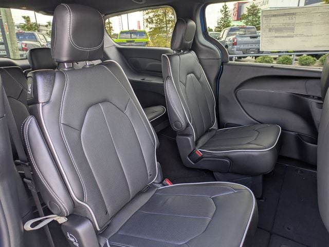 2027 Chrysler Pacifica PACIFICA LIMITED