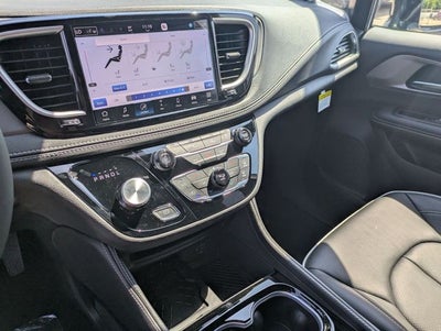2027 Chrysler Pacifica PACIFICA LIMITED