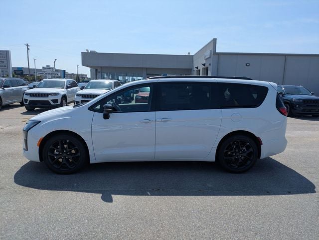 2027 Chrysler Pacifica PACIFICA LIMITED