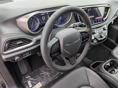 2026 Chrysler Pacifica PACIFICA SELECT AWD