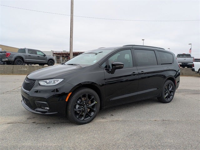 2026 Chrysler Pacifica PACIFICA SELECT AWD
