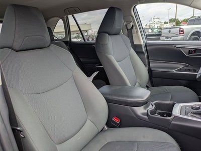 2023 Toyota RAV4 Hybrid LE