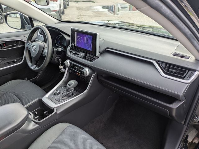 2023 Toyota RAV4 Hybrid LE